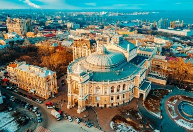 Екскурзия до Кишинев, Киев и Одеса с Луксъри Травел! 4 нощувки с 4 закуски и 2 вечери, транспорт и водач - Снимка