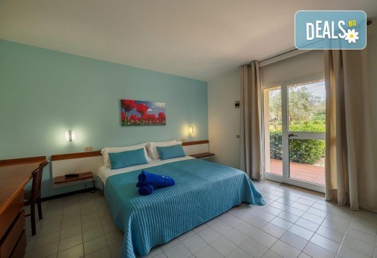 7 нощувки в ТОП хотел Аthena Resort 4*, Сицилия, с един от най-хубавите плажове на острова и отлична оценка за изхранването, с полет от София!! Възможност за много допълнителни екскурзии от Абакс - Снимка 5