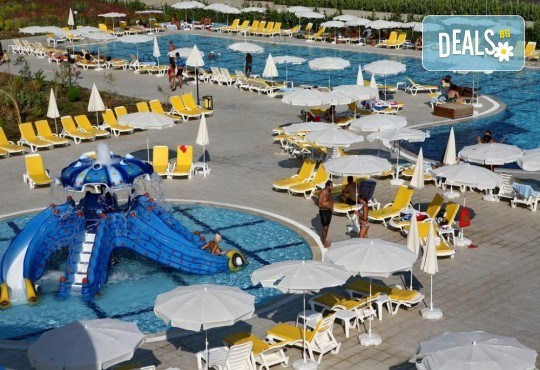 ULTRA ALL INCLUSIVE! 10 дни, 7 нощувки морска ваканция в Hedef Beach Resort & Spa 5*, Алания, Анталия! Включен транспорт, басейни, водна пързалка, безплатно за дете до 11.99 г. от BelpregoTravel - Снимка 9