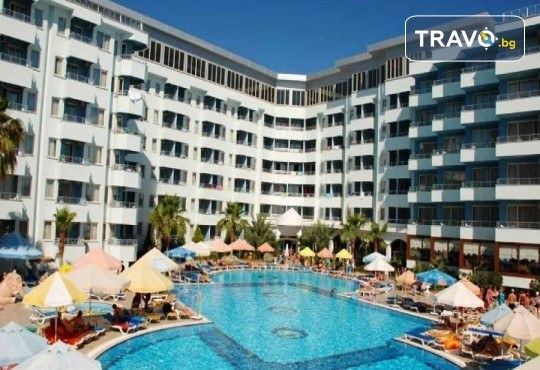 Пет звездна ваканция на морския бряг в Senza Grand Santana Hotel 5*, Алания, Анталия! Ultra all inclusive, СПА център, фитнес, открити и закрит басейни, водни пързалки, дискотека, транспорт, безплатно за дете до 12.99 г. от Belprego - Снимка 1