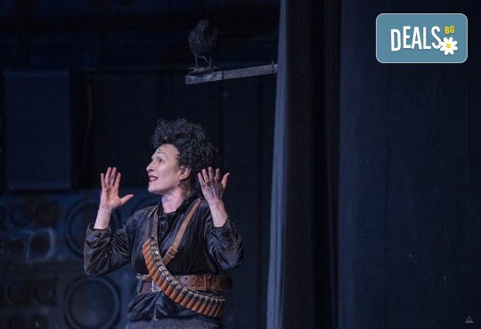 Трагедия дел арте по Уилям Шекспир! Гледайте Шекспирин по време на пандемия в Малък градски театър Зад канала на 29-ти януари (понеделник) - Снимка 5