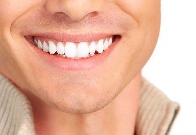 Кабинетно избелване на зъби с швейцарската система Pure Whitening System, почистване на зъбен камък, полиране и преглед в ПримаДент - д-р Анита Ангелова - Снимка