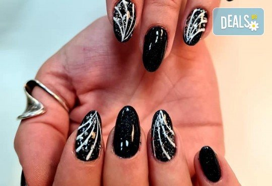 Маникюр с гел лак Black Bottle, CND, Star Nails, 2 рисувани декорации и сваляне в Art beauty studio S&D - Снимка 38