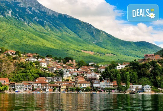 Екскурзия през март или май до Охрид с 1 нощувка, транспорт и възможност за посещение на Струга - Снимка 1