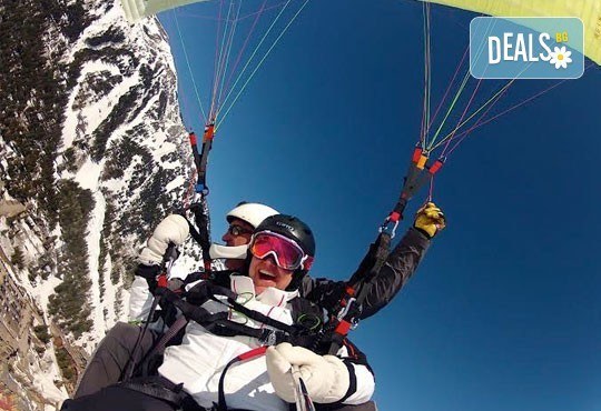 Височинен тандемен полет с парапланер от до 2000 метра - свободно летене от Витоша, Сопот, Беклемето или Конявската планина със заснемане с HD аction камера от Dedalus Paragliding Club! - Снимка 2