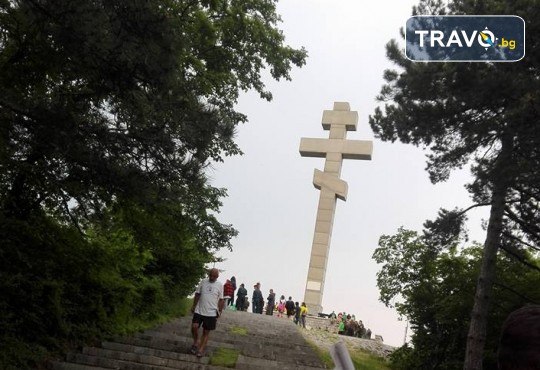 Уикенд екскурзия през юни из Врачанския Балкан! 1 нощувка, транспорт, планински водач, посещение на водопад Врачанска Скакля и пещерата Леденика! - Снимка 4