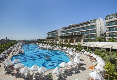 Лятна почивка на супер цена! 7 нощувки на база Ultra All Inclusive в Crystal Waterworld 5* в Белек и възможност за транспорт от Belprego Travel! - Снимка